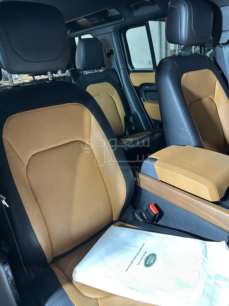 2024 لاند روفر ديفيندر اكس داينمك