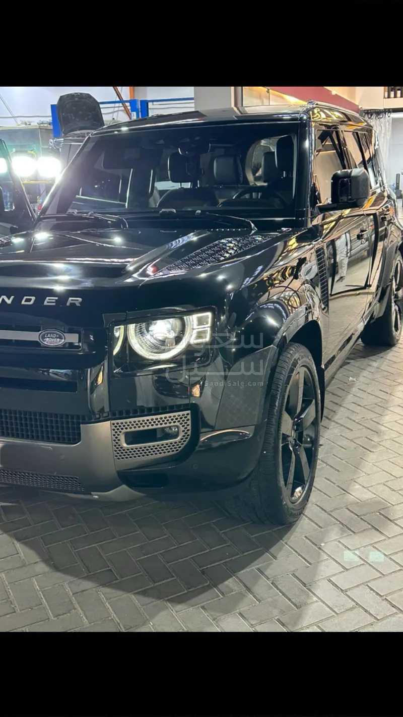 2024 لاند روفر ديفيندر اكس داينمك