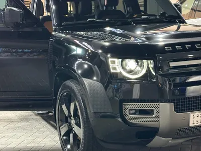 2024 لاند روفر ديفيندر اكس داينمك