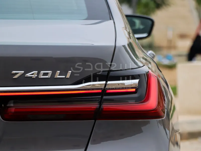 2020 بي ام دبليو الفئة السابعة 740 إل أي