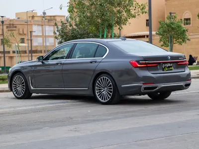 2020 بي ام دبليو الفئة السابعة 740 إل أي