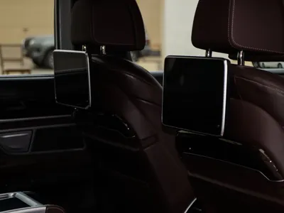 2020 بي ام دبليو الفئة السابعة 740 إل أي