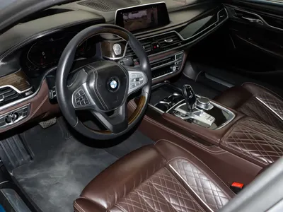 2020 بي ام دبليو الفئة السابعة 740 إل أي