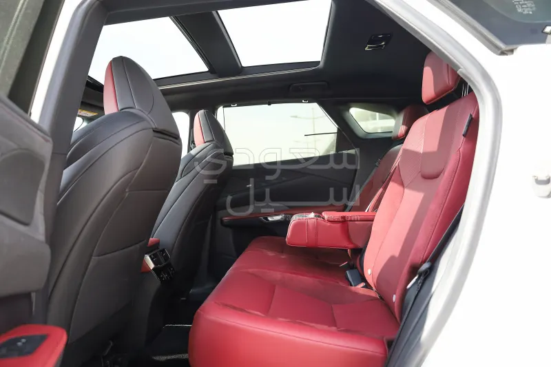 2024 لكزس أر إكس 500إتش