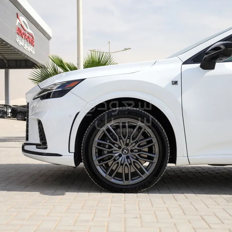 2024 لكزس أر إكس 500إتش