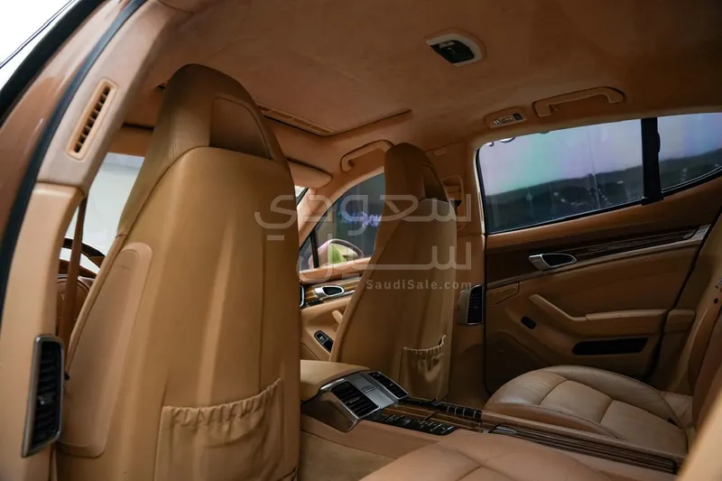 2011 بورش بانميرا توربو اس