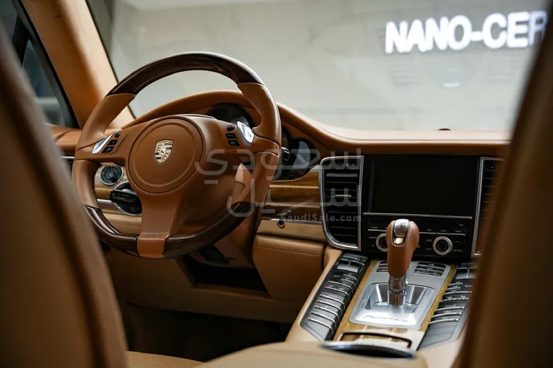 2011 بورش بانميرا توربو اس