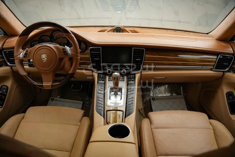 2011 بورش بانميرا توربو اس