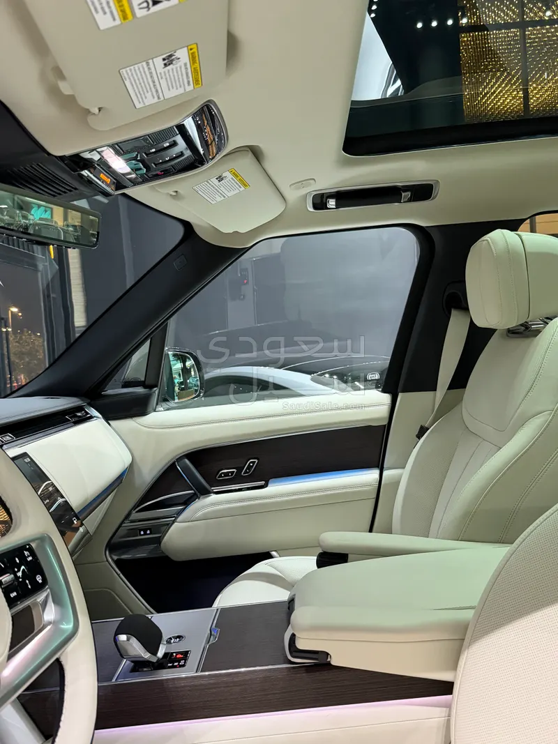 2025 لاند روفر رينج روفر اتش اس اي