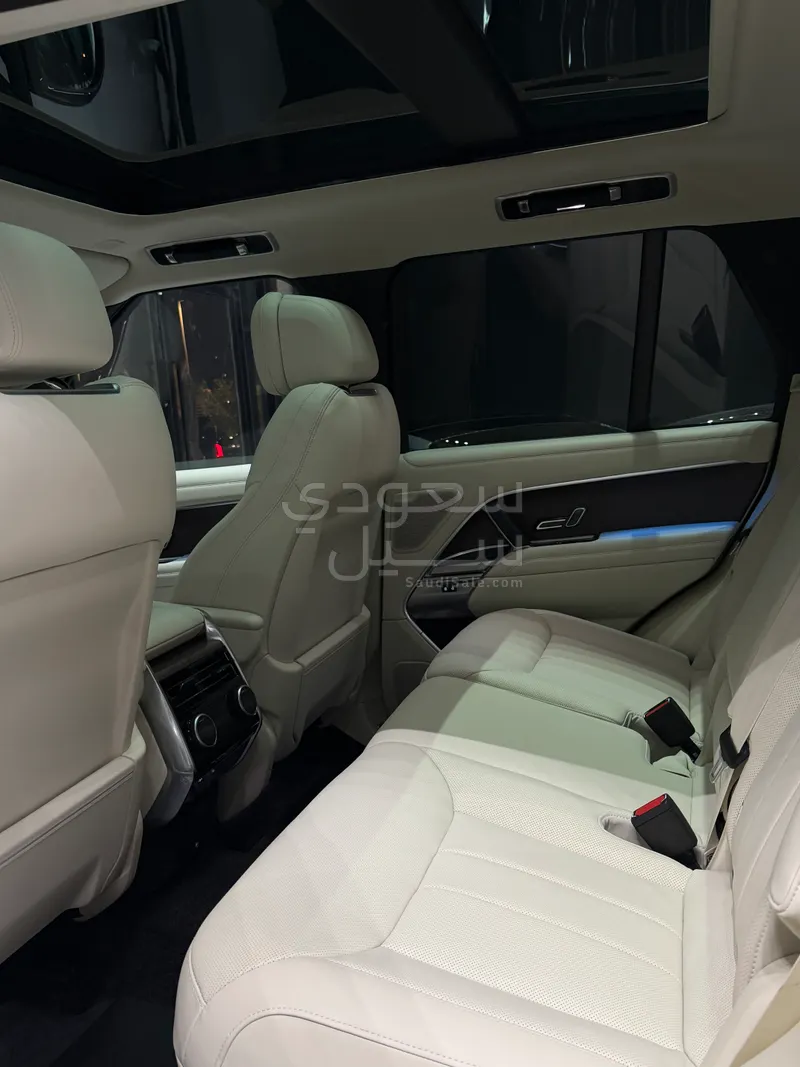 2025 لاند روفر رينج روفر اتش اس اي