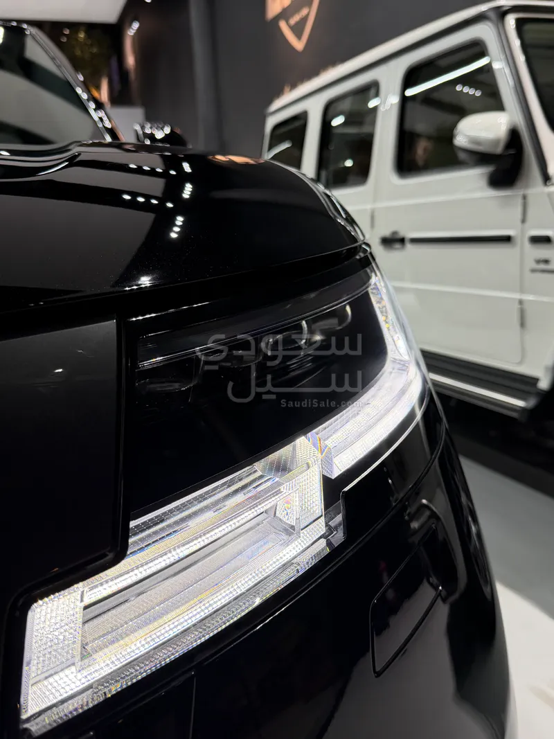 2025 لاند روفر رينج روفر اتش اس اي