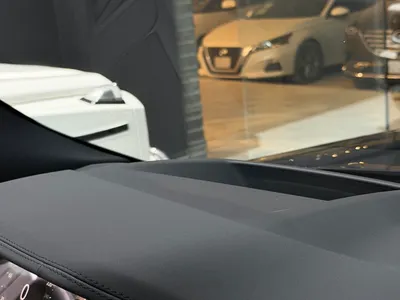 2025 لاند روفر رينج روفر اتش اس اي