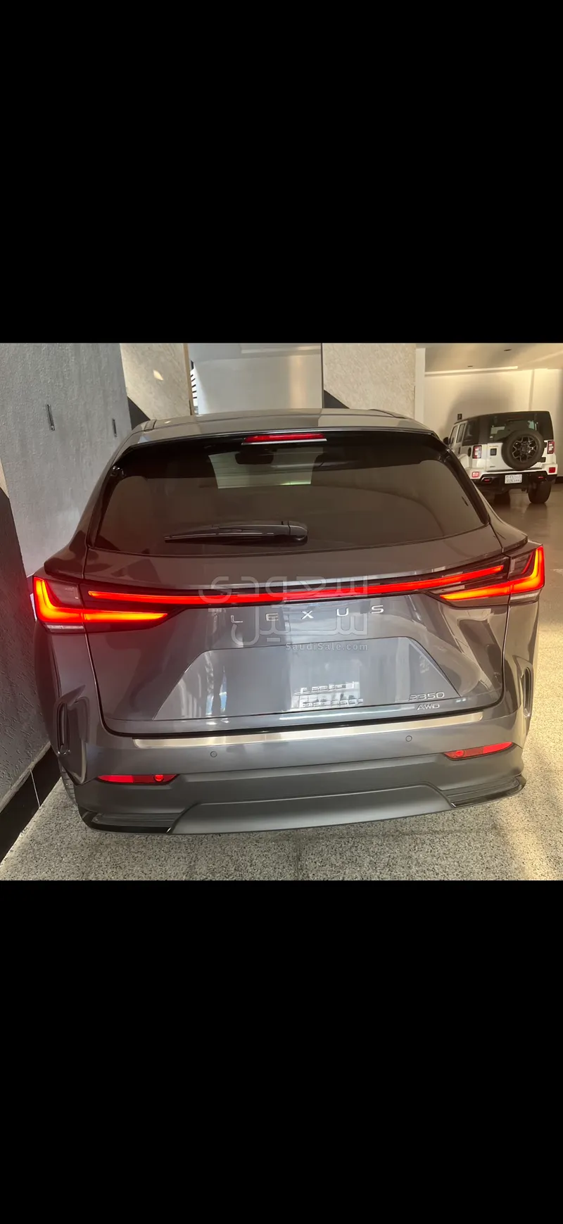 2022 لكزس إن إكس 350