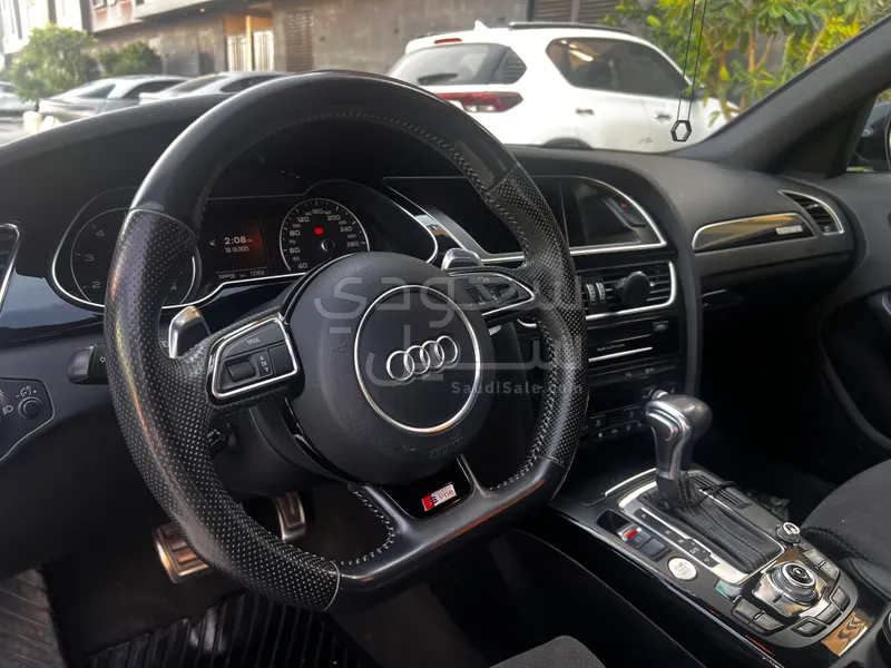 2016 اودي اي 4