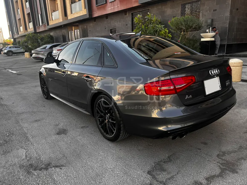 2016 اودي اي 4