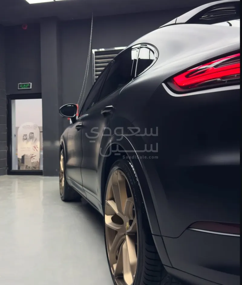 2020 بورش كايين اس