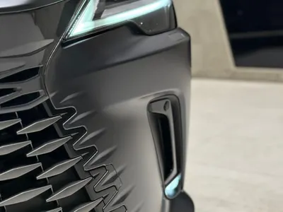 2024 لكزس أر إكس 350