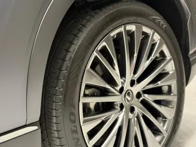 2024 لكزس أر إكس 350