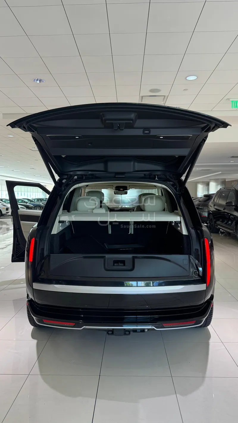 2023 لاند روفر رينج روفر اوتوبيوغرافي