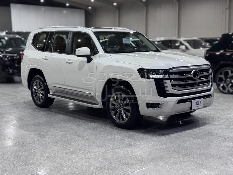 2025 تويوتا لاند كروزر جي اكس ار