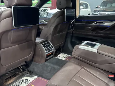 2019 بي ام دبليو الفئة السابعة 730 إل أي