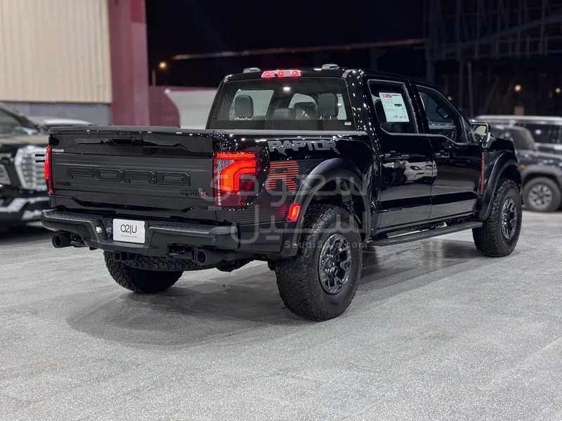 2025 فورد اف 150 رابتور ار