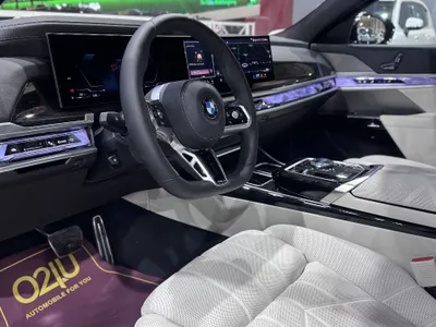 2026 بي ام دبليو الفئة السابعة 735أي