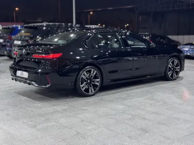 2026 بي ام دبليو الفئة السابعة 735أي