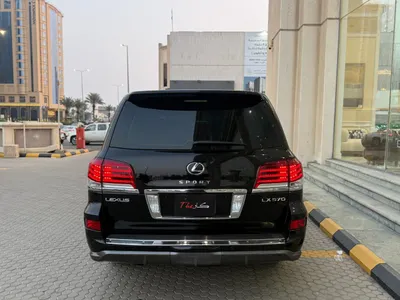 2013 لكزس إل إكس 570