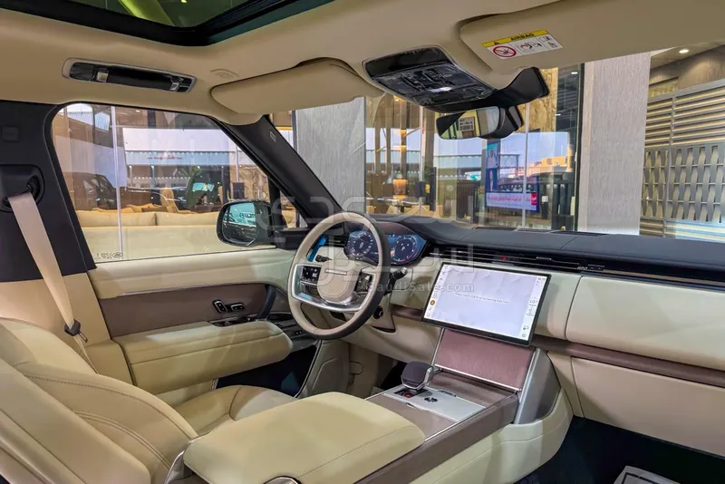 2025 لاند روفر رينج روفر اوتوبيوغرافي