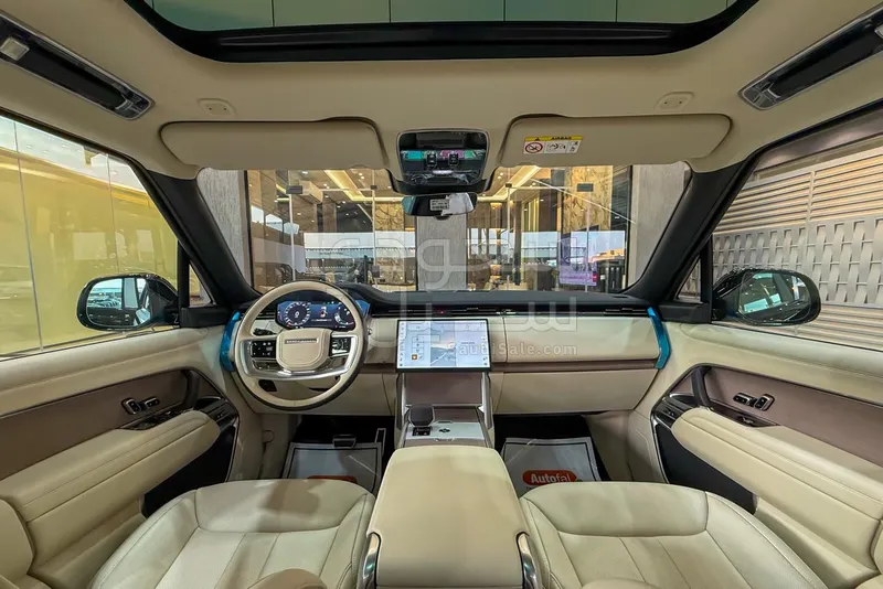 2025 لاند روفر رينج روفر اوتوبيوغرافي