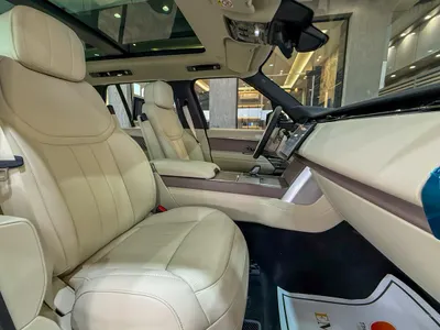 2025 لاند روفر رينج روفر اوتوبيوغرافي