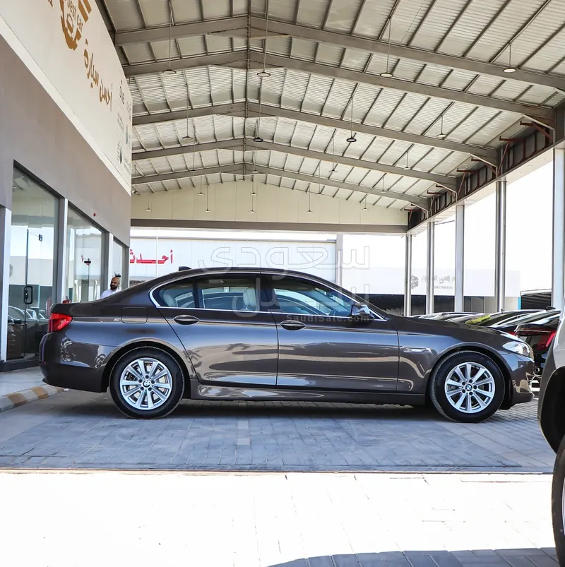 2013 بي ام دبليو الفئة الخامسة 520 أي