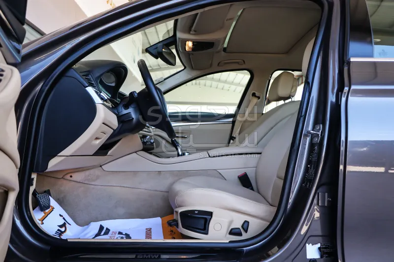 2013 بي ام دبليو الفئة الخامسة 520 أي