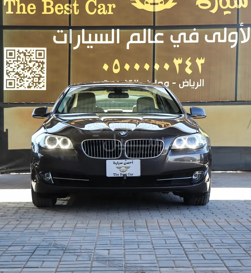 2013 بي ام دبليو الفئة الخامسة 520 أي