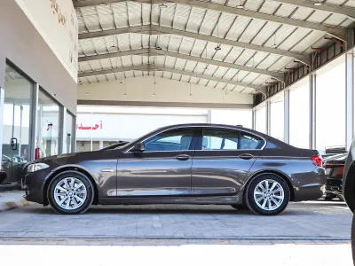 2013 بي ام دبليو الفئة الخامسة 520 أي