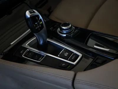 2013 بي ام دبليو الفئة الخامسة 520 أي