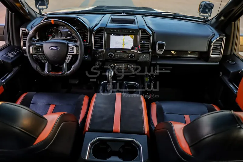 2017 فورد اف 150 رابتور