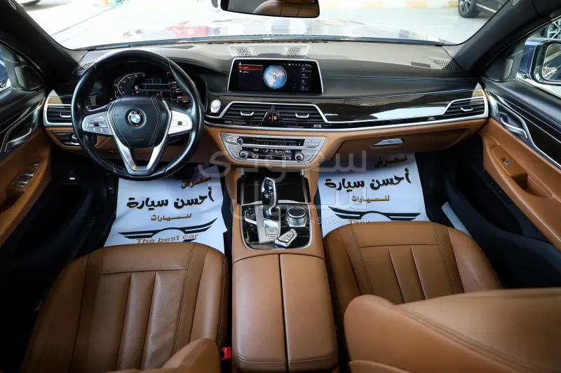 2021 بي ام دبليو الفئة السابعة 730 إل أي