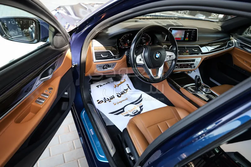 2021 بي ام دبليو الفئة السابعة 730 إل أي