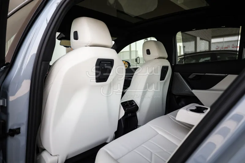 2026 بي ام دبليو الفئة الخامسة 520 أي