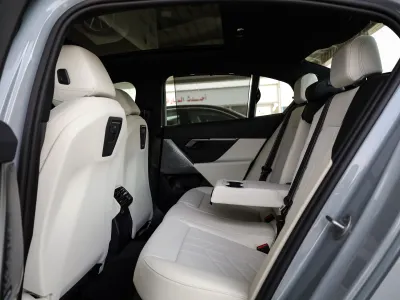 2026 بي ام دبليو الفئة الخامسة 520 أي