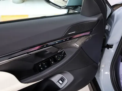 2026 بي ام دبليو الفئة الخامسة 520 أي