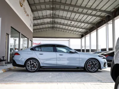 2026 بي ام دبليو الفئة الخامسة 520 أي