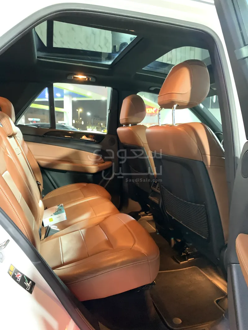 2018 مرسيدس - بنز جي إل إي 400