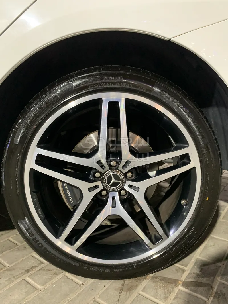 2018 مرسيدس - بنز جي إل إي 400