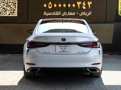 2025 لكزس إي إس 350