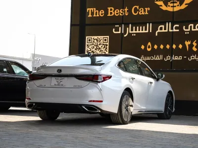 2025 لكزس إي إس 350
