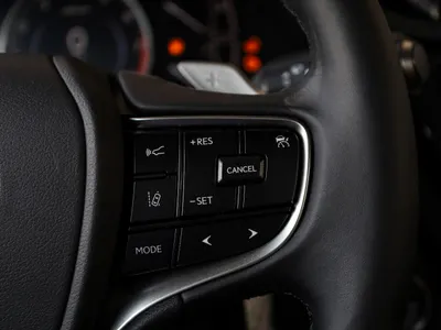 2025 لكزس إي إس 350