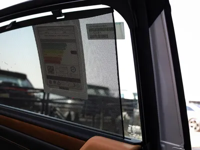 2025 لكزس إي إس 350